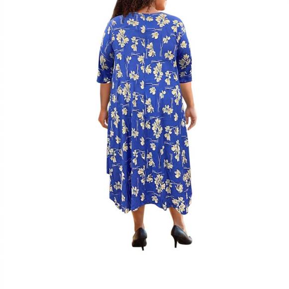 NEW ON THE PLUS SIDE printed 3/4 sleeve edyth dress - plus size in blue floral - Picture 2 of 2